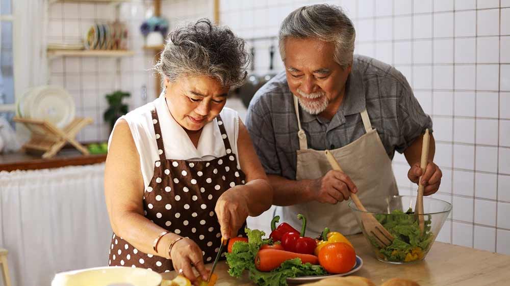 Het Geheime Wapen voor een Stralende Gezondheid: Ontdek de Kracht van Micro- en Macronutriënten voor Actieve Senioren